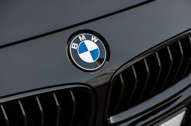BMW logo above the grill of a BMW car