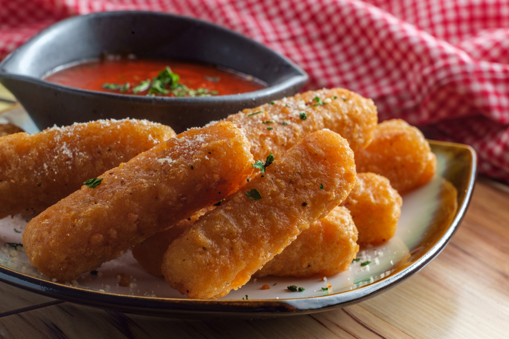 A plate of mozzarella sticks